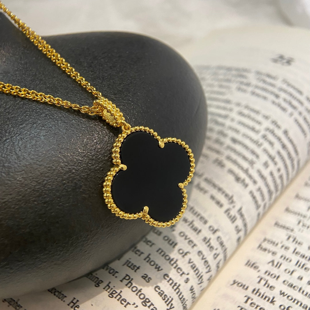 ¡®Aura Jewels¡¯CLOVER 25MM NECKLACE GOLD ONYX