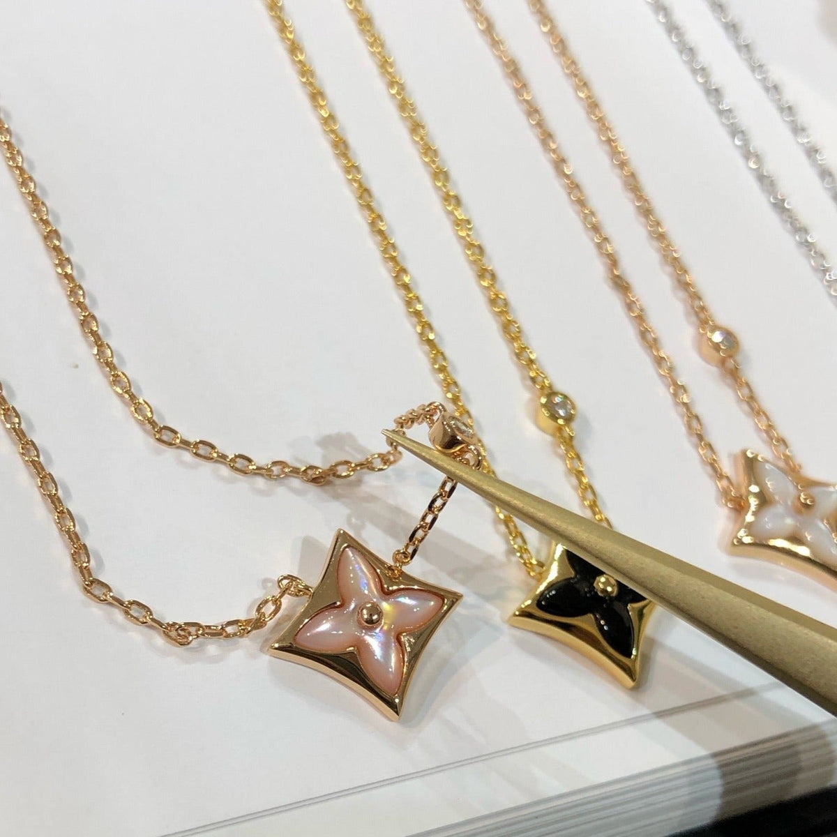¡®Aura Jewels¡¯STAR BLACK MOP NECKLACE