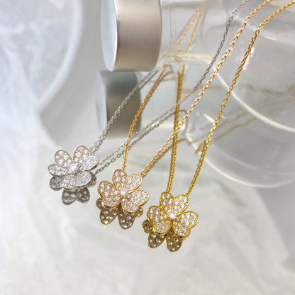 ¡®Aura Jewels¡¯FLOWER DIAMOND NECKLACE