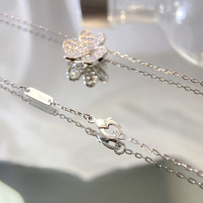 ¡®Aura Jewels¡¯FLOWER DIAMOND NECKLACE
