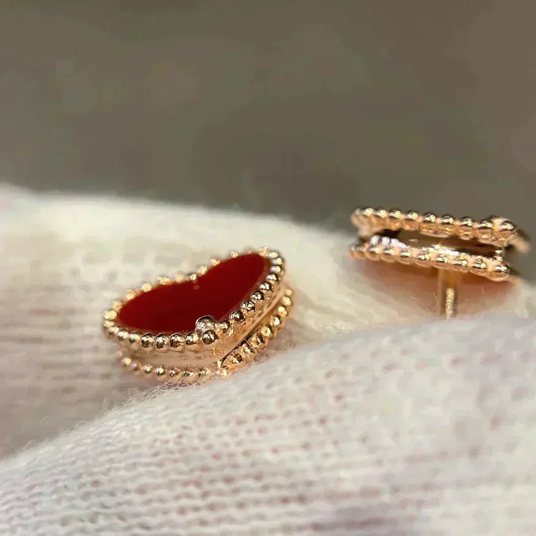 ¡®Aura Jewels¡¯HEART CARNELIAN STUD EARRINGS