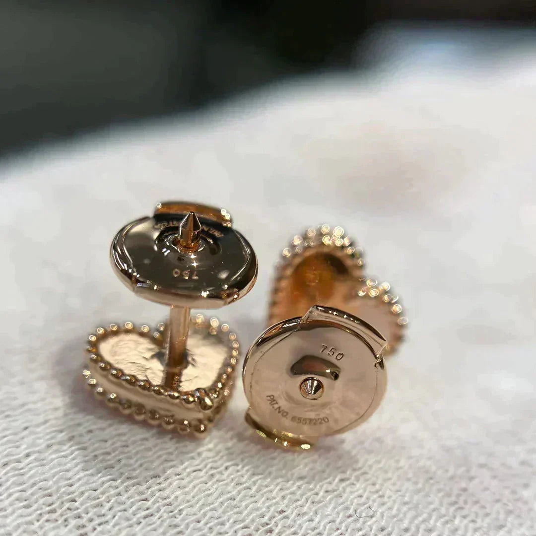 ¡®Aura Jewels¡¯HEART CARNELIAN STUD EARRINGS