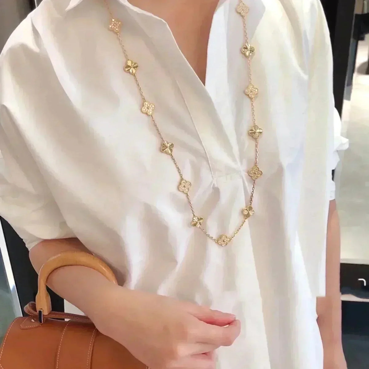 ¡®Aura Jewels¡¯CLOVER 20 MOTIFS LASER DIAMOND NECKLACE