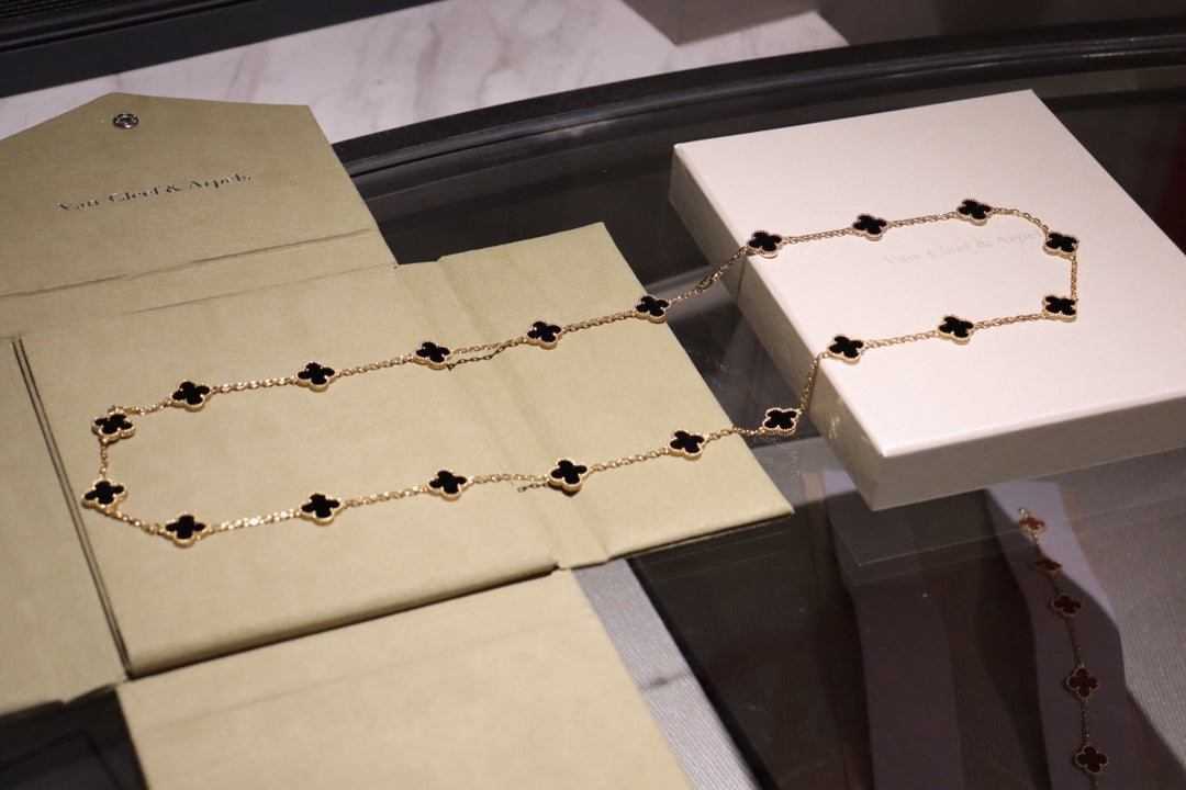 ¡®Aura Jewels¡¯CLOVER 20 MOTIFS ONYX ROSE GOLD