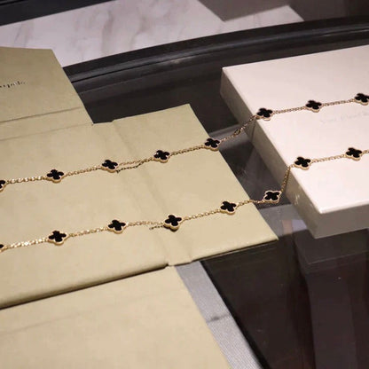 ¡®Aura Jewels¡¯CLOVER 20 MOTIFS ONYX NECKLACE