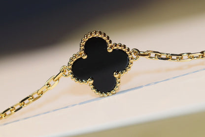 ¡®Aura Jewels¡¯CLOVER 20 MOTIFS ONYX ROSE GOLD
