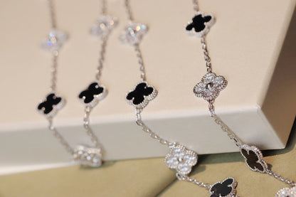 ¡®Aura Jewels¡¯CLOVER 20 MOTIFS ONYX DIAMOND SILVER