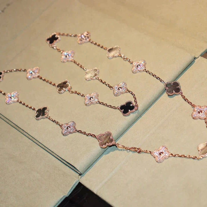 ¡®Aura Jewels¡¯CLOVER 20 MOTIFS DARK MOP DIAMOND  NECKLACE