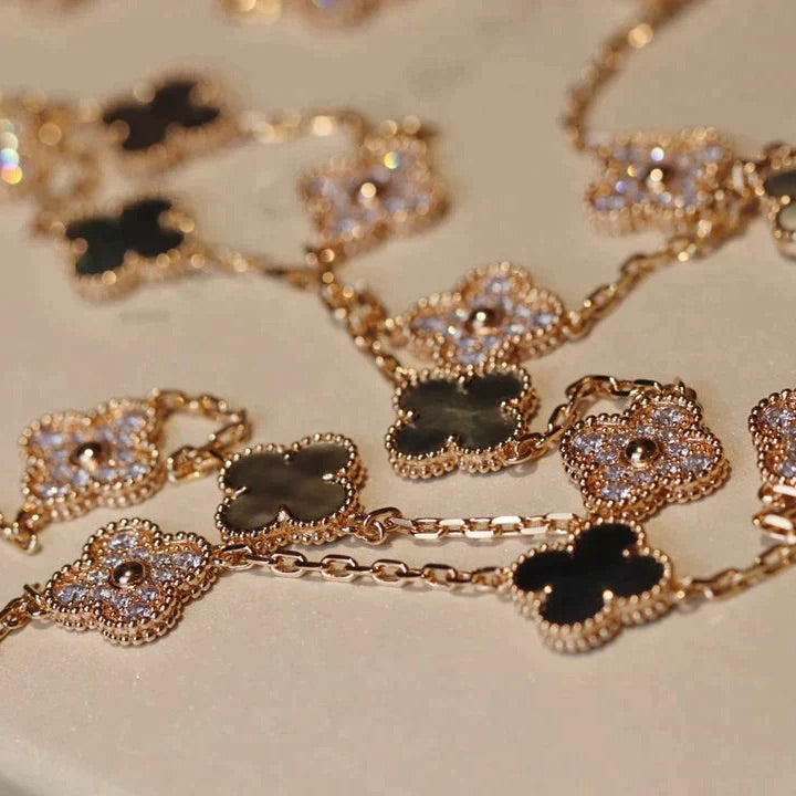 ¡®Aura Jewels¡¯CLOVER 20 MOTIFS DARK MOP DIAMOND  NECKLACE