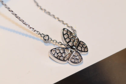 ¡®Aura Jewels¡¯BUTTERFLY DIAMOND NECKLACE