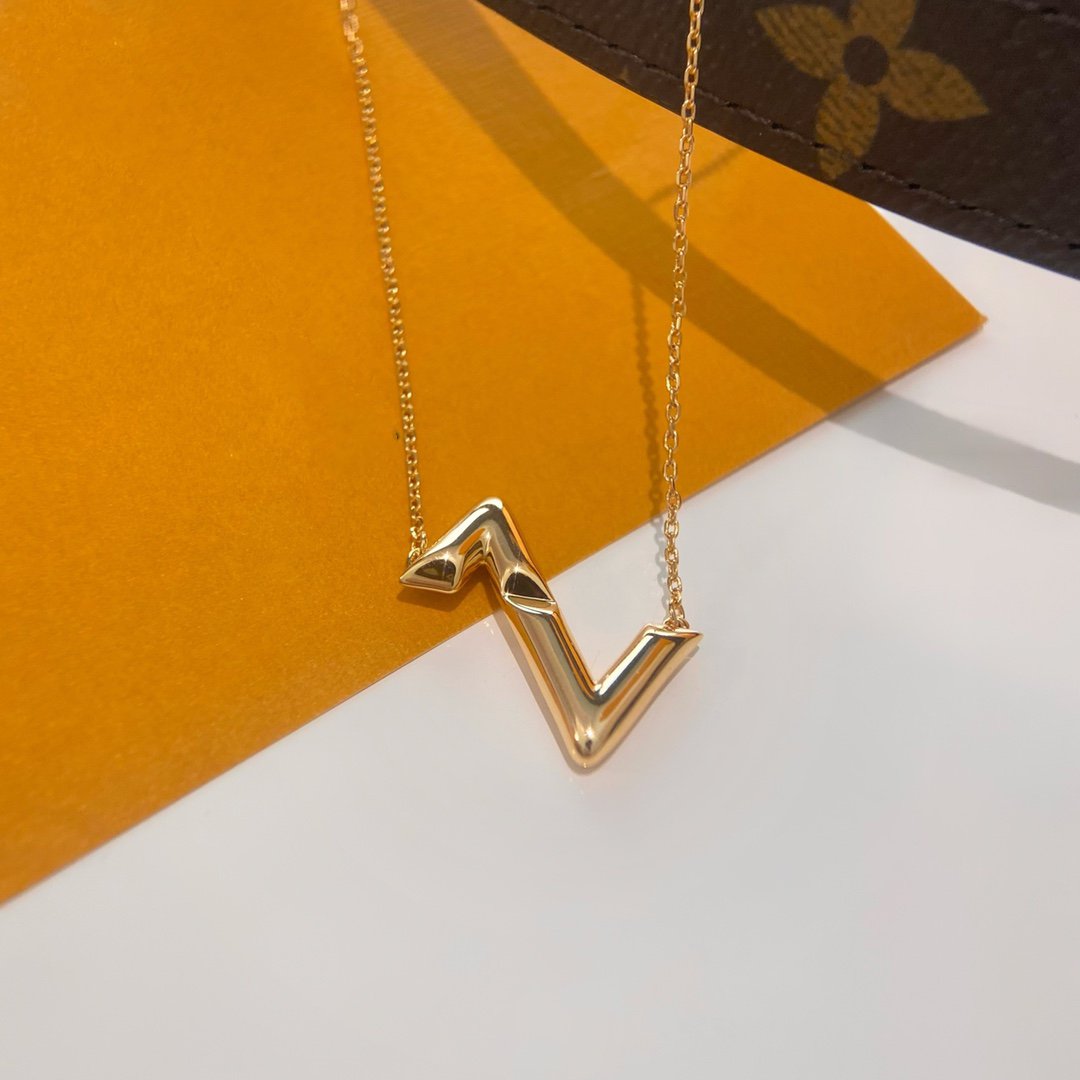 ¡®Aura Jewels¡¯VOLTE UPSIDE DOWN NECKLACE
