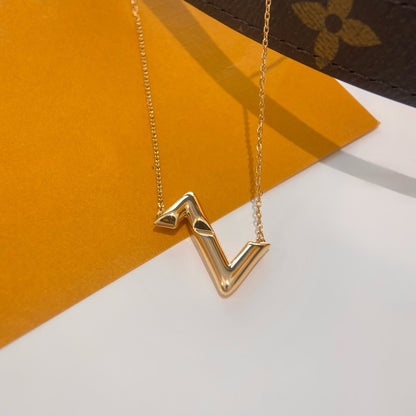 ¡®Aura Jewels¡¯VOLTE UPSIDE DOWN NECKLACE