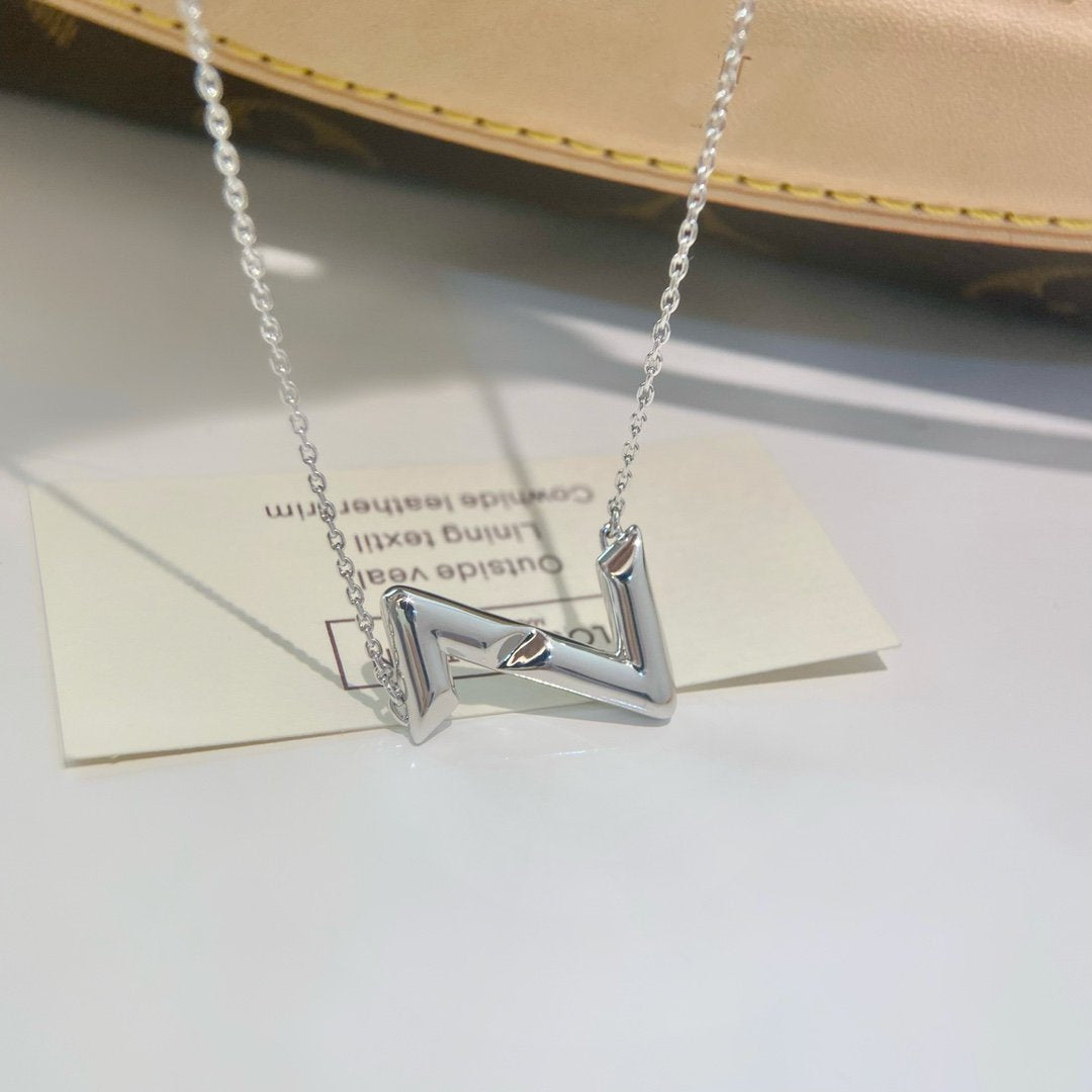 ¡®Aura Jewels¡¯VOLTE UPSIDE DOWN NECKLACE