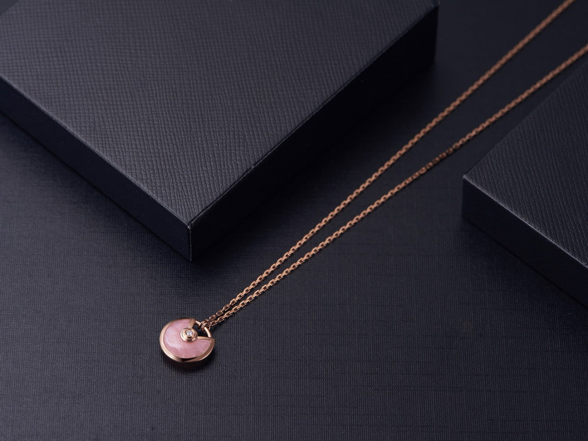 ¡®Aura Jewels¡¯AMULETTE ROSE GOLD PINK MOP NECKLACE