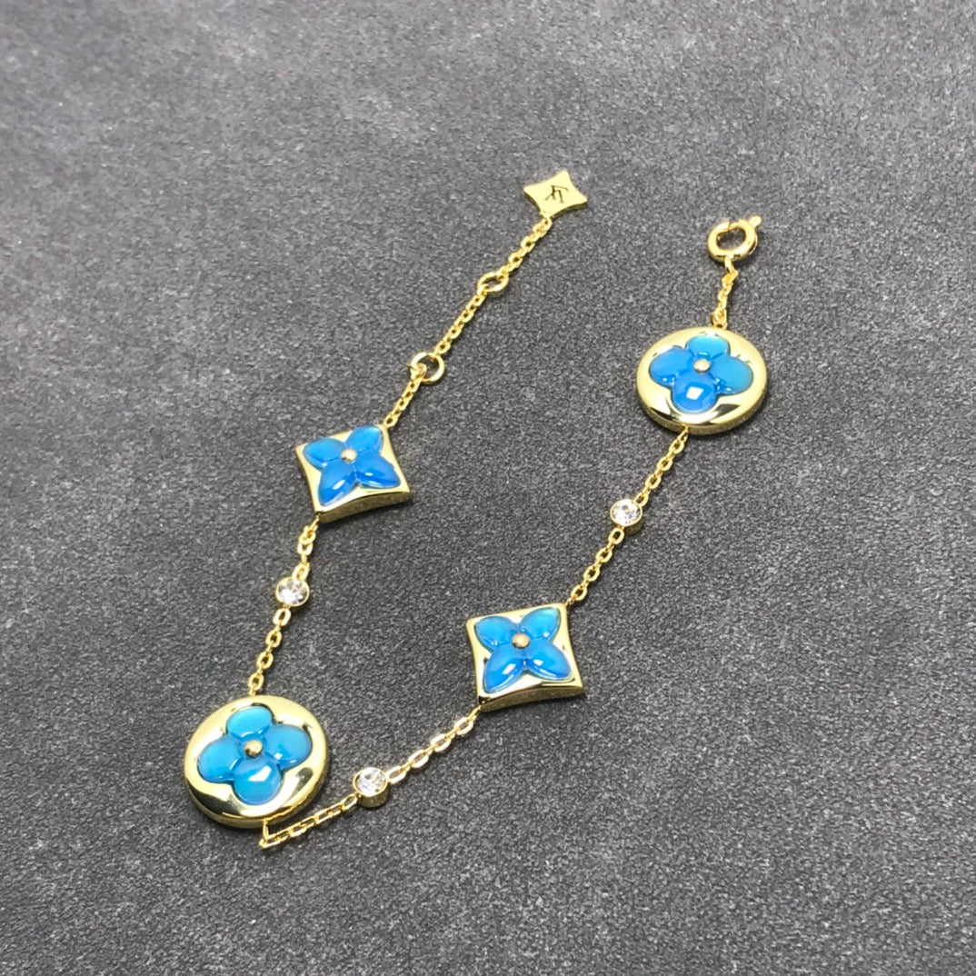 ¡®Aura Jewels¡¯STAR AND SUN TURQUOISE 4 MOTIFS 3 DIAMONDS