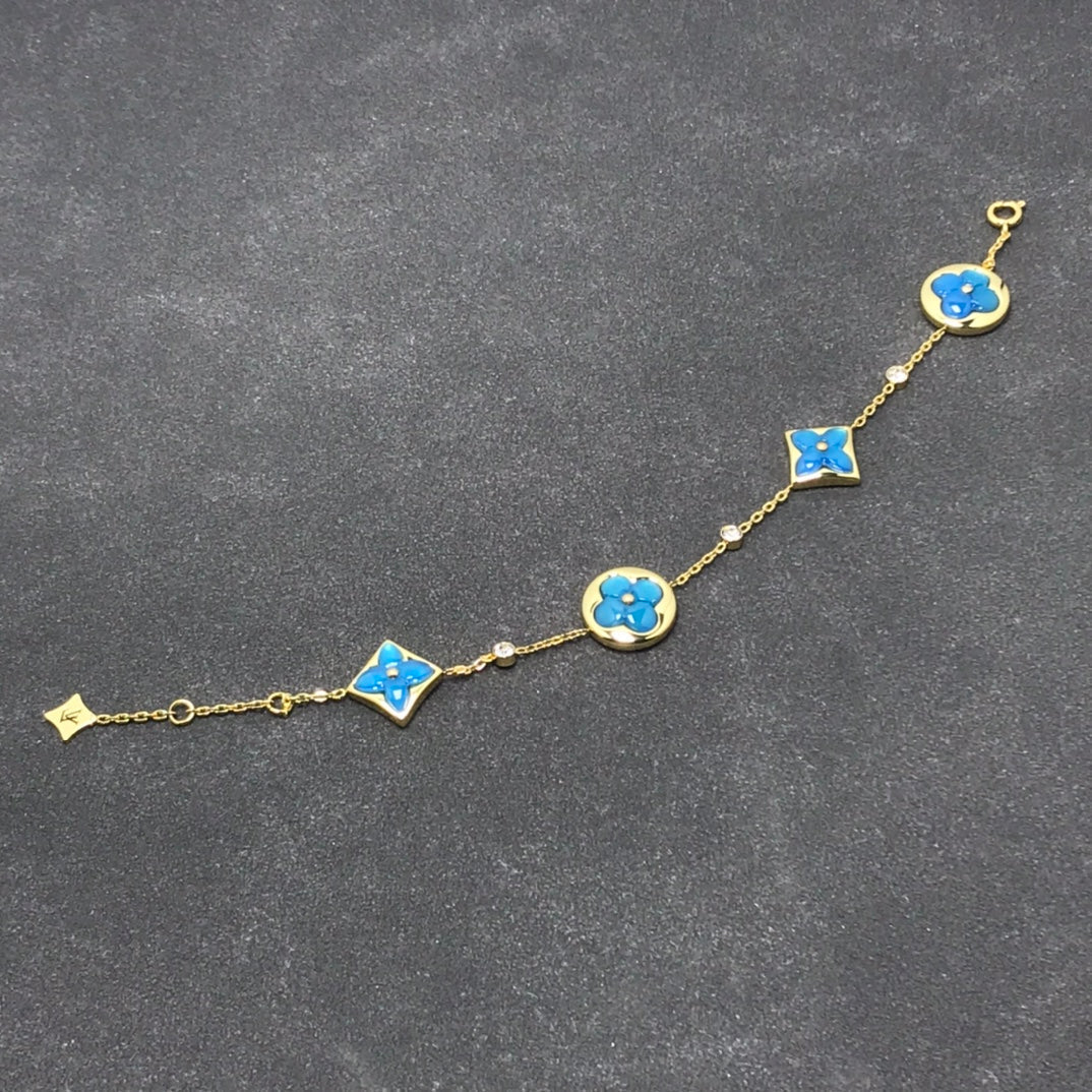 ¡®Aura Jewels¡¯STAR AND SUN TURQUOISE 4 MOTIFS 3 DIAMONDS