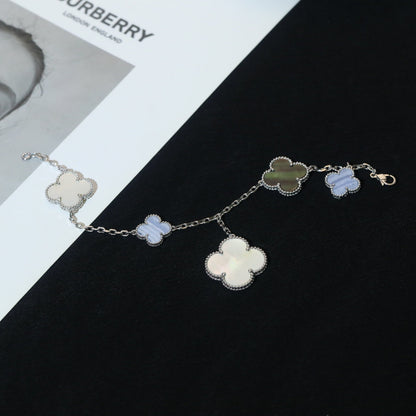 ¡®Aura Jewels¡¯CLOVER BRACELET 5 MOTIFS MOP CHALCEDONY SILVER