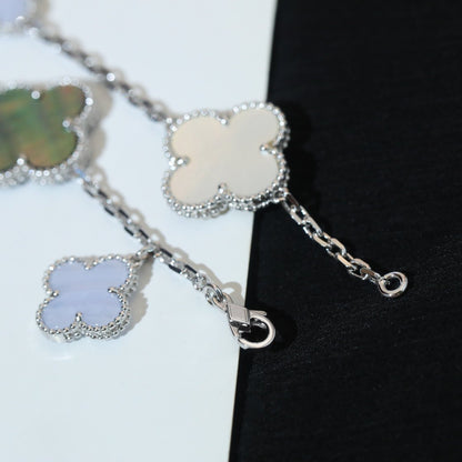 ¡®Aura Jewels¡¯CLOVER BRACELET 5 MOTIFS MOP CHALCEDONY SILVER