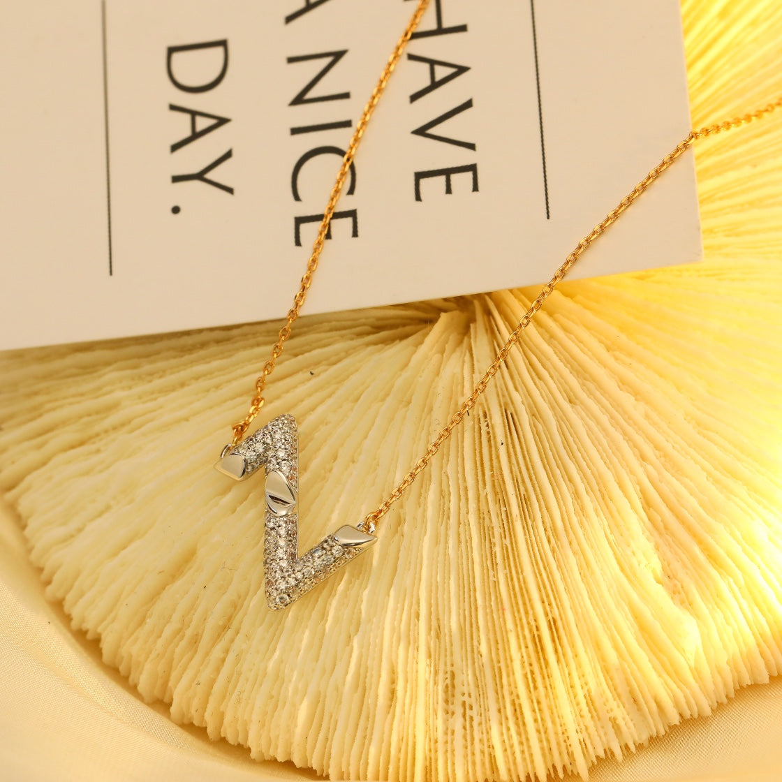 ¡®Aura Jewels¡¯VOLT SILVER DIAMOND PEDANT NECKLACE
