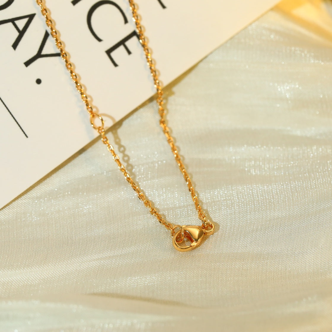 ¡®Aura Jewels¡¯VOLT SILVER DIAMOND PEDANT NECKLACE