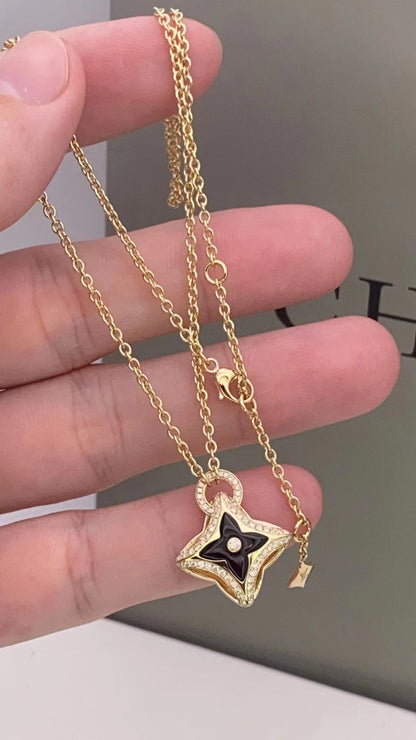 ¡®Aura Jewels¡¯STAR PEDANT PINK GOLD DIAMOND NECKLACE