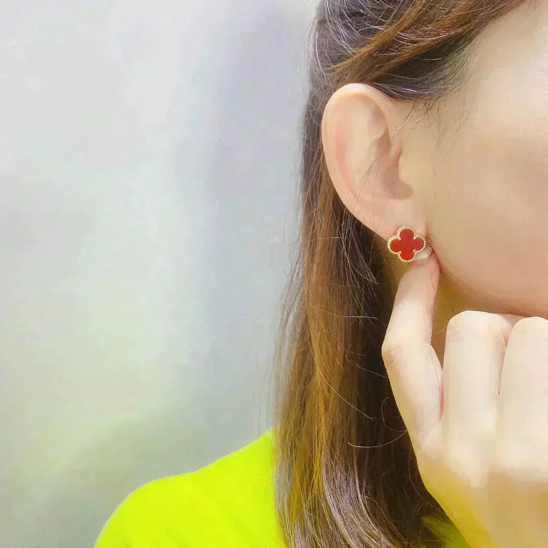 ¡®Aura Jewels¡¯CLOVER MEDIUM 1 MOTIFS CARNELIAN  EARRINGS
