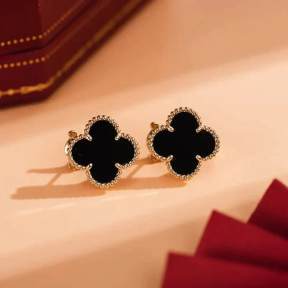 ¡®Aura Jewels¡¯CLOVER MEDIUM 1 MOTIFS  ONYX STUD EARRINGS