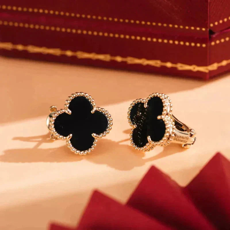 ¡®Aura Jewels¡¯CLOVER MEDIUM 1 MOTIFS  ONYX STUD EARRINGS
