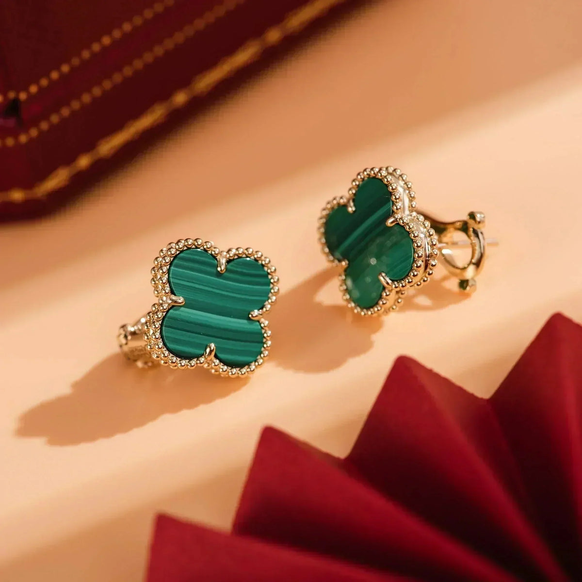 ¡®Aura Jewels¡¯CLOVER MEDIUM 1 MOTIFS MALACHITE  EARRINGS