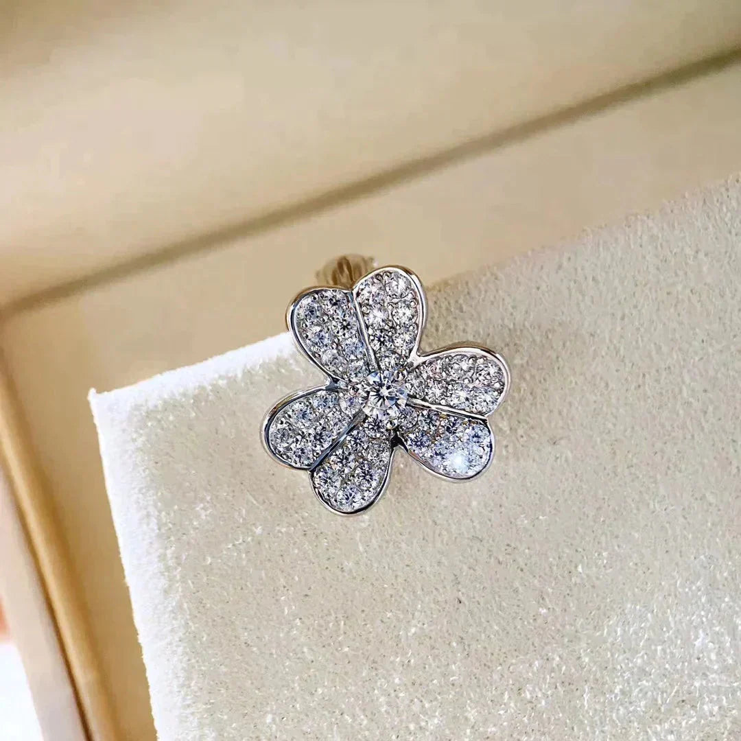 ¡®Aura Jewels¡¯CLOVER COMOS DIAMOND EARRINGS SILVER