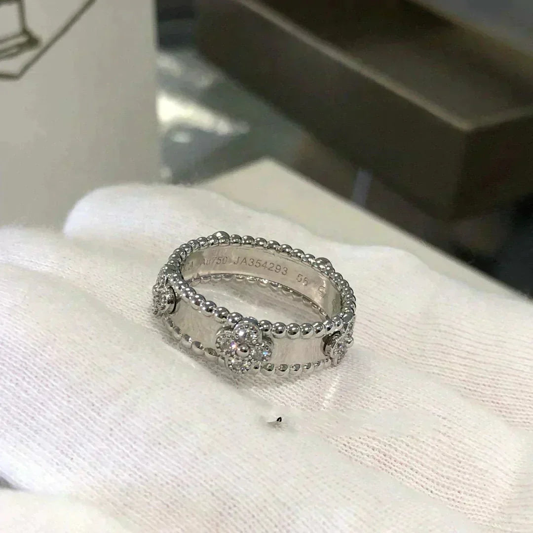 ¡®Aura Jewels¡¯PERLEE DIAMOND RING