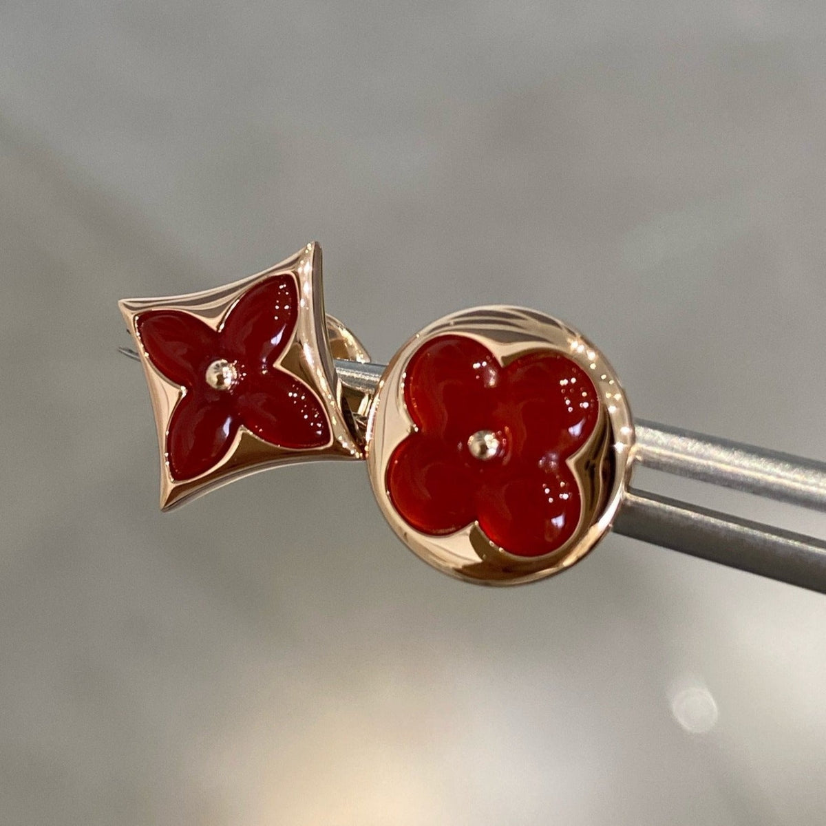 ¡®Aura Jewels¡¯STAR AND SUN PINK GOLD CARNELIAN STUD EARRINGS