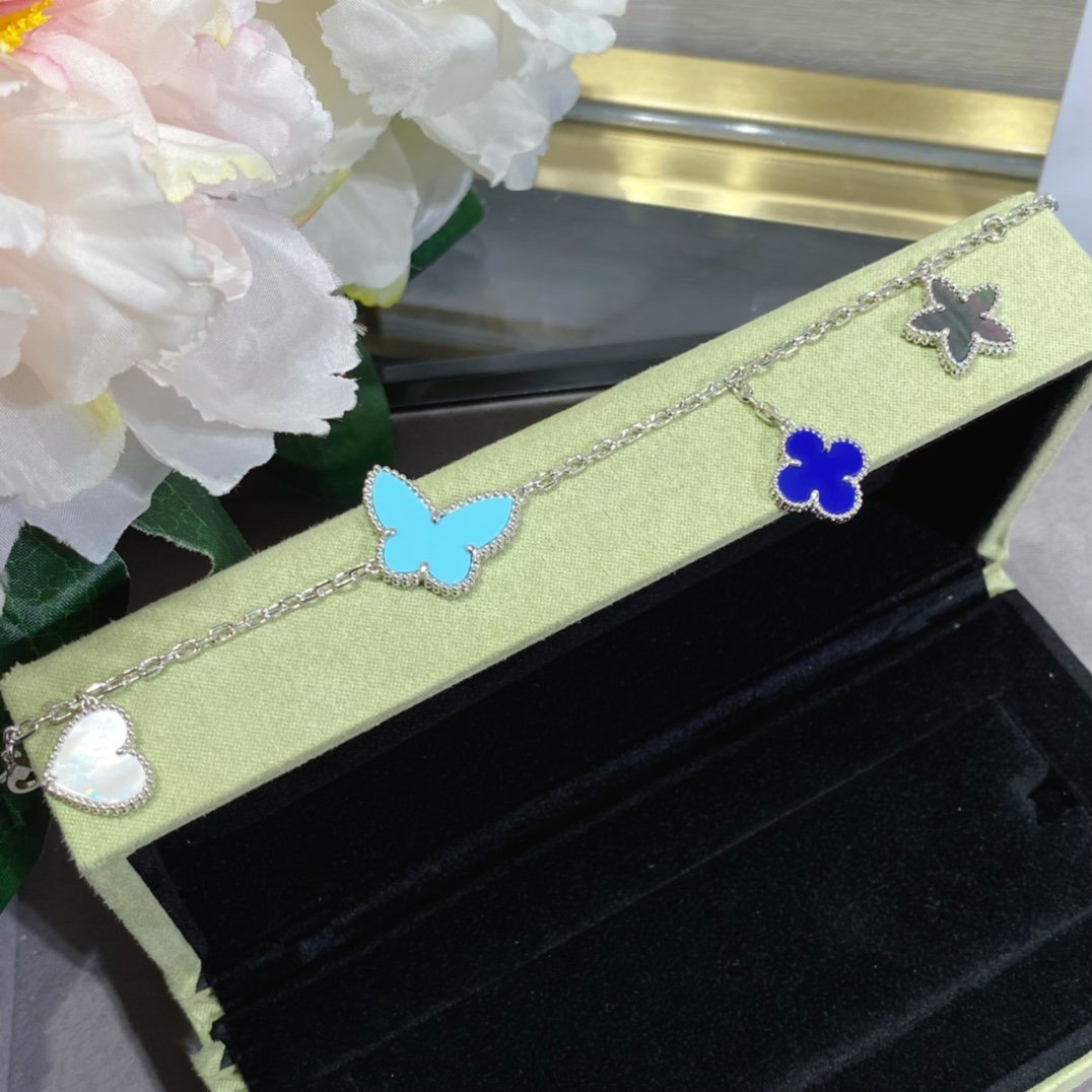 ¡®Aura Jewels¡¯LUCKY SPRING SILVER BRACELET 4 MOTIF
