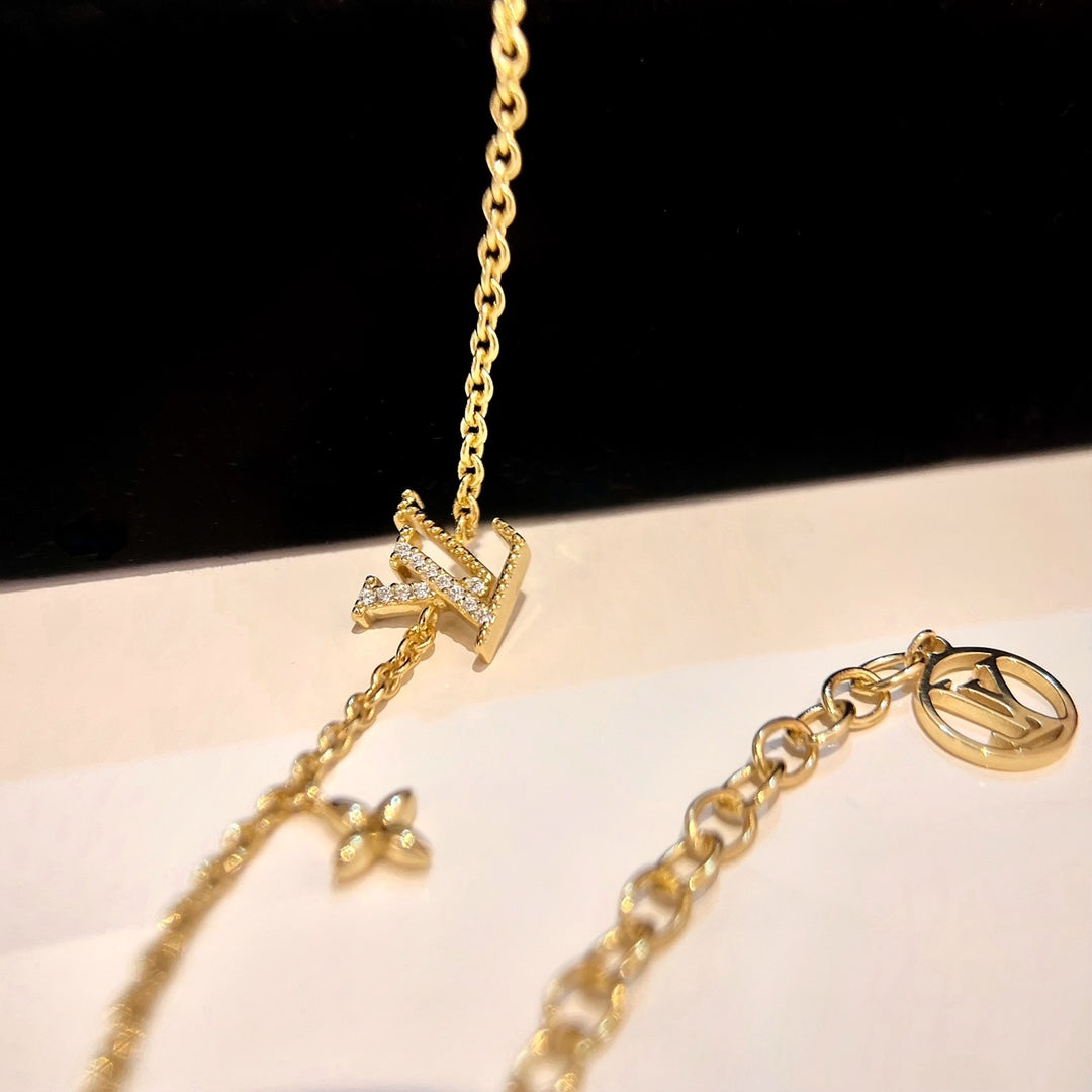 ¡®Aura Jewels¡¯LOGO STAR MOTIF GOLD BRACELET