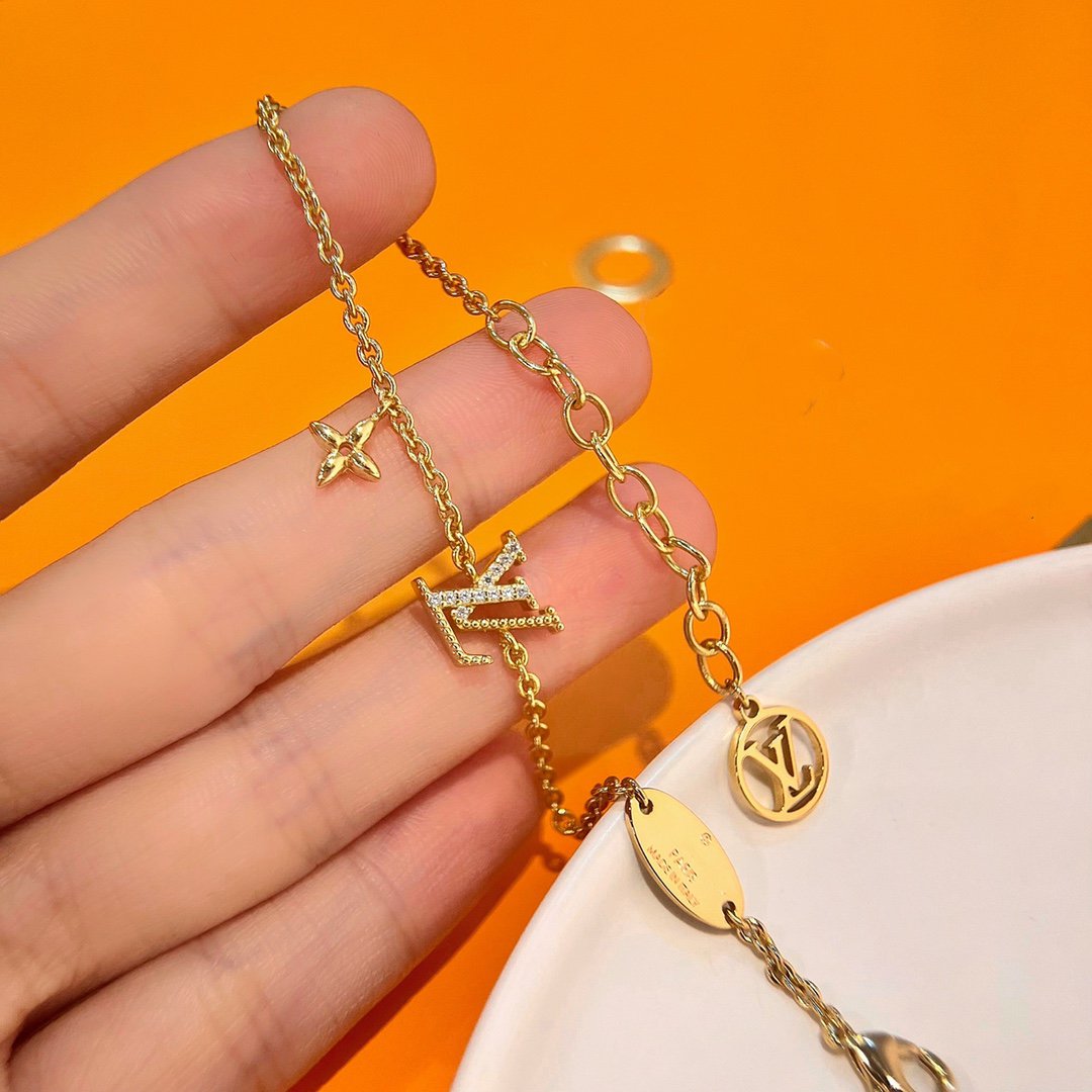 ¡®Aura Jewels¡¯LOGO STAR MOTIF GOLD BRACELET