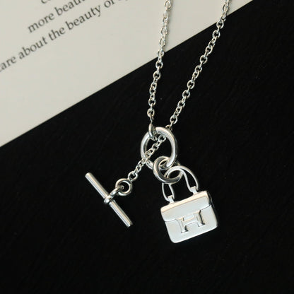 ¡®Aura Jewels¡¯POP H PEDANT SILVER NECKLACE