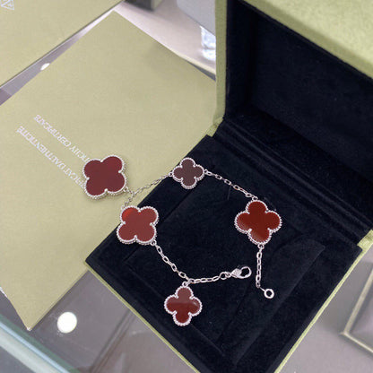 ¡®Aura Jewels¡¯CLOVER 5 MOTIFS SIVLER CARNELIAN BRACELET