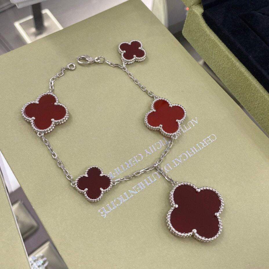 ¡®Aura Jewels¡¯CLOVER 5 MOTIFS SIVLER CARNELIAN BRACELET