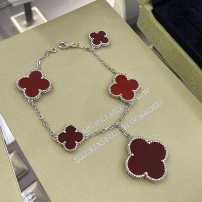 ¡®Aura Jewels¡¯CLOVER 5 MOTIFS SIVLER CARNELIAN BRACELET