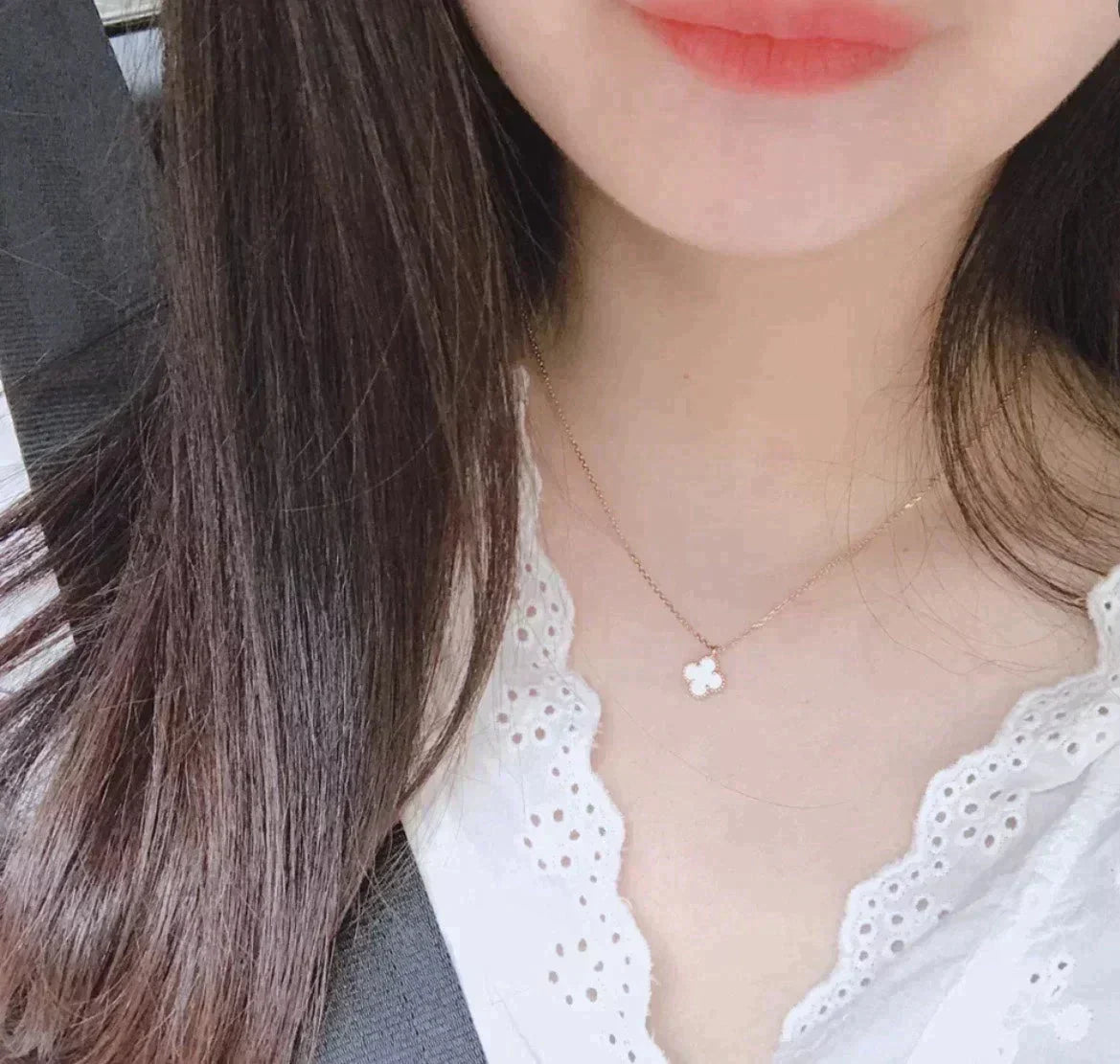 ¡®Aura Jewels¡¯CLOVER MINI 9.5MM WHITE MOTHER-OF-PEARL NECKLACE