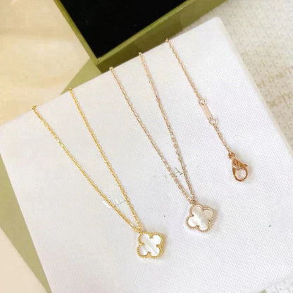 ¡®Aura Jewels¡¯CLOVER MINI 9.5MM WHITE MOTHER-OF-PEARL NECKLACE