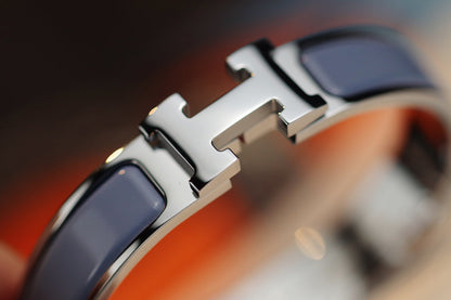 ¡®Aura Jewels¡¯H BRACELET 12MM BLUE GRAY