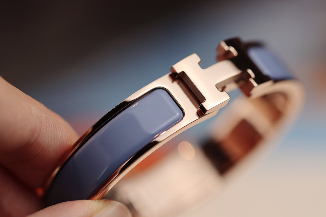 ¡®Aura Jewels¡¯H BRACELET 12MM BLUE GRAY