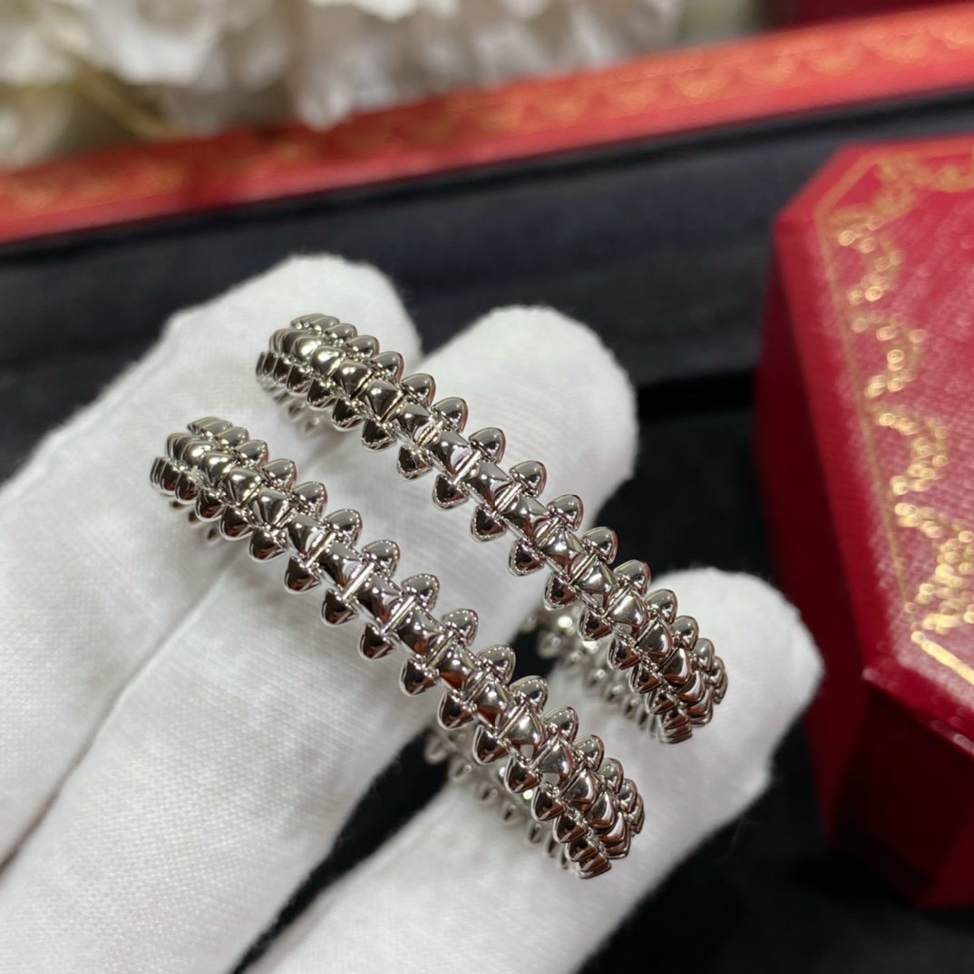 ¡®Aura Jewels¡¯CLASH LARGE HOOP EARRINGS