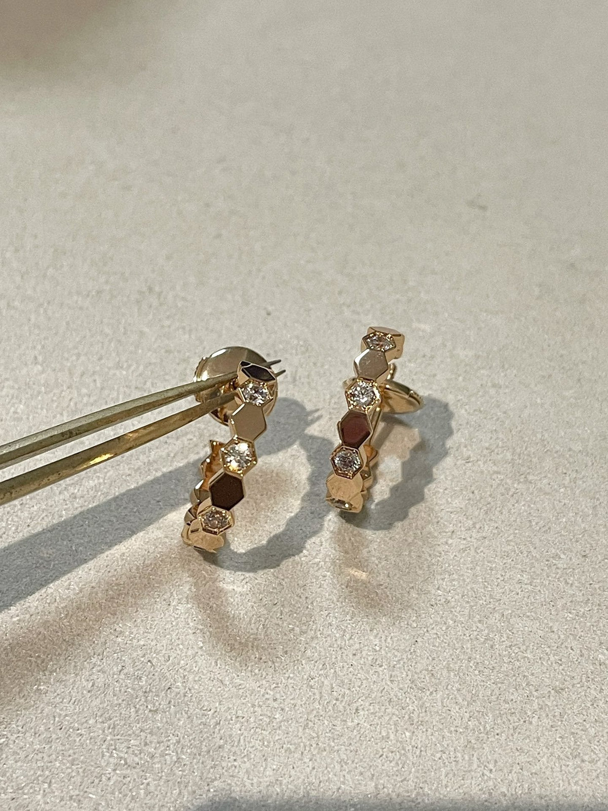 ¡®Aura Jewels¡¯BEE LOVE Earrings GOLD DIAMOND