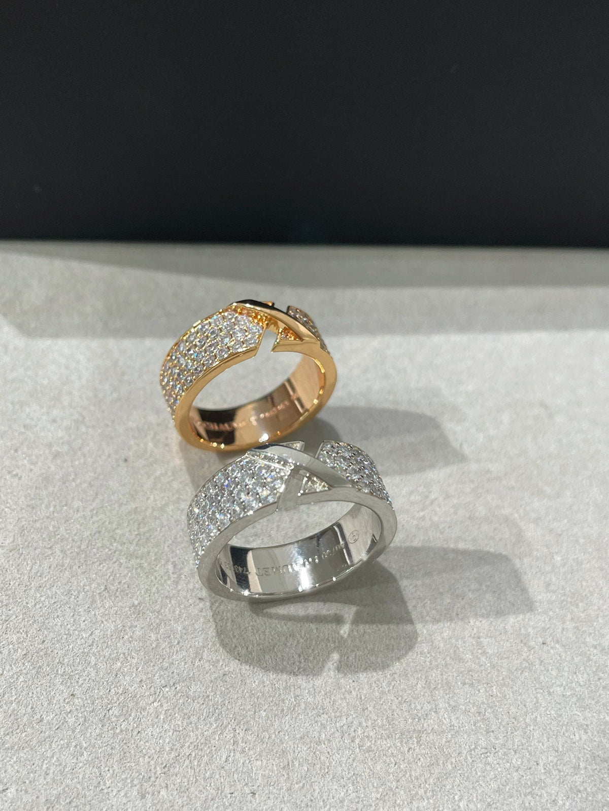 ¡®Aura Jewels¡¯LIENS EVIDENCE  DIAMOND PAVED RING