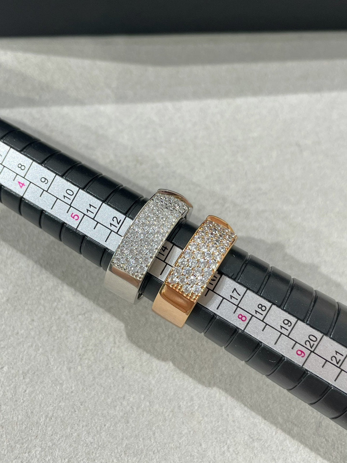 ¡®Aura Jewels¡¯LIENS EVIDENCE  DIAMOND PAVED RING