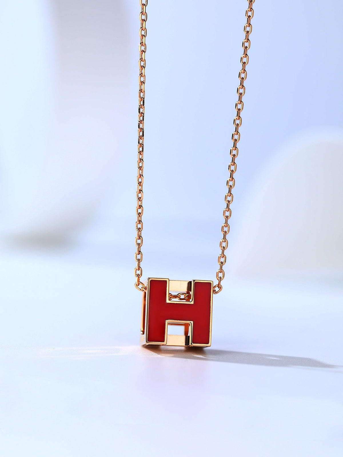¡®Aura Jewels¡¯H CAGE PINK GOLD NECKLACE