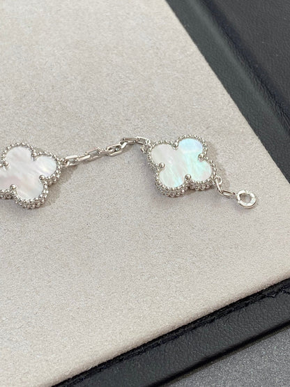 [Aura Jewels]New CLOVER WHITE PEARL MOP 5 MOTIF BRACELET COLLECTION