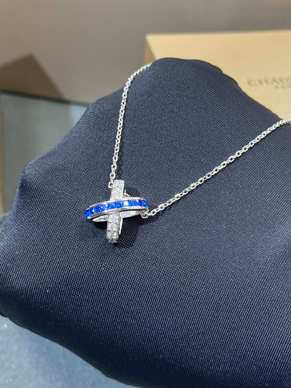 ¡®Aura Jewels¡¯LIENS DIAMOND SILVER NECKLACE